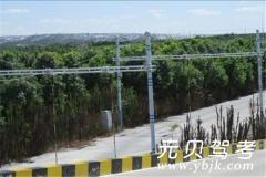 上海莘跃驾校风采和莘跃驾校Logo