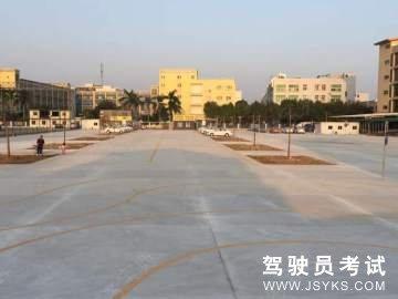 思索驾校