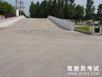 欣欣驾校