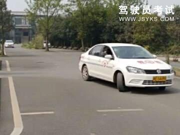 威远驾校