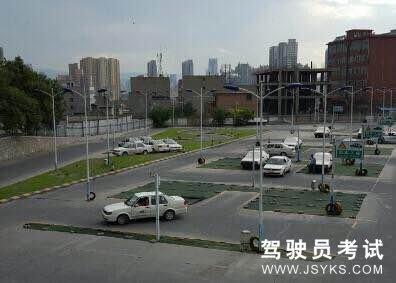 兴港驾校