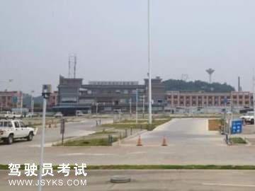 华硕驾校