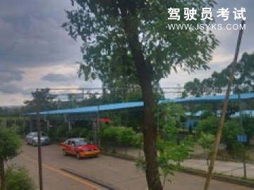 荣华驾校