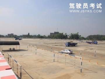 荣县驾校