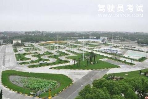 桦阳驾校