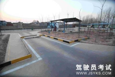 新时代驾校