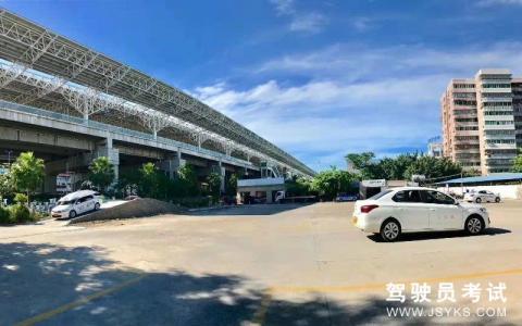 宏林驾校