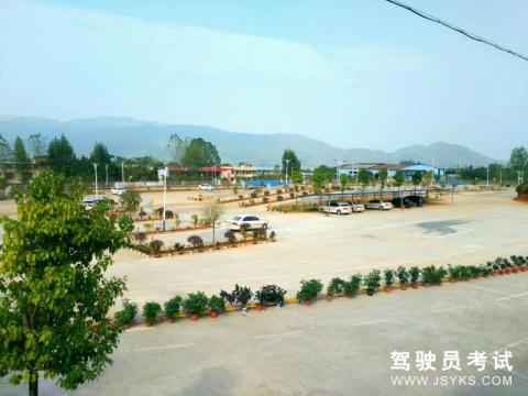 天诚驾校