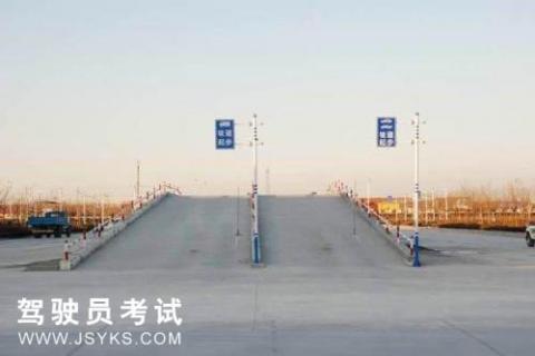 桐山驾校