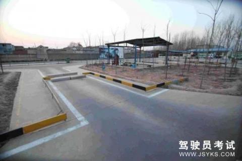太铁驾校