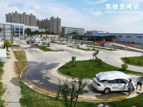 国顺驾校