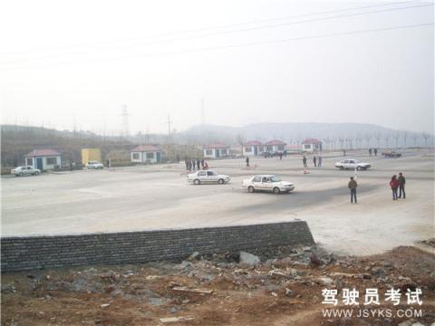 揽胜驾校