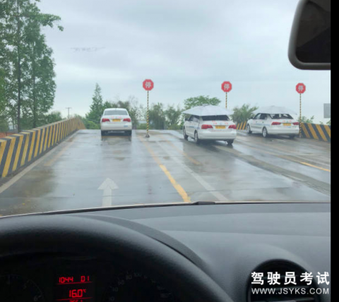 西霞康福德高驾校